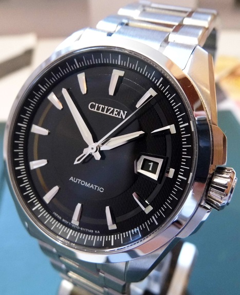 Citizen Signature Grand Classic, Black Dial, Bracelet