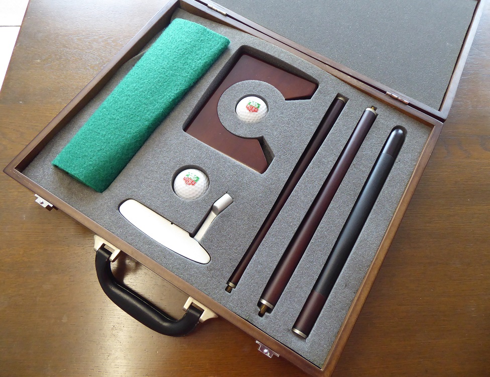 A Tag Heuer Golf Putting Set