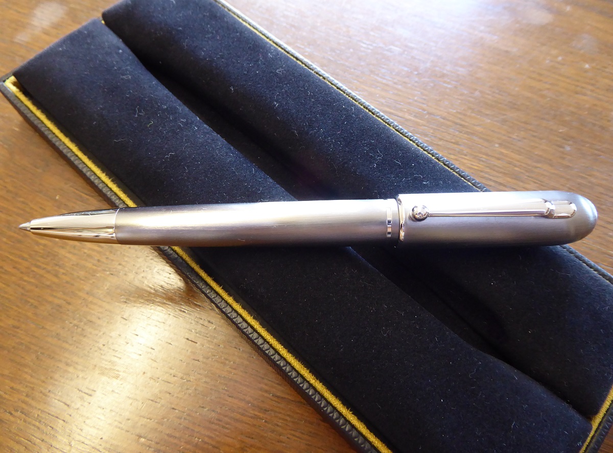 An Alfred Dunhill Sidecar Ballpoint Pen