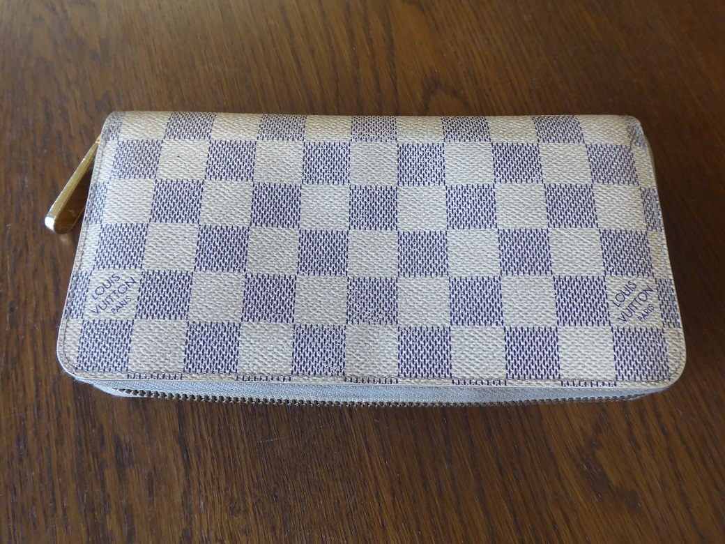 Louis Vuitton Damier Azur Balloon Zippy Wallet