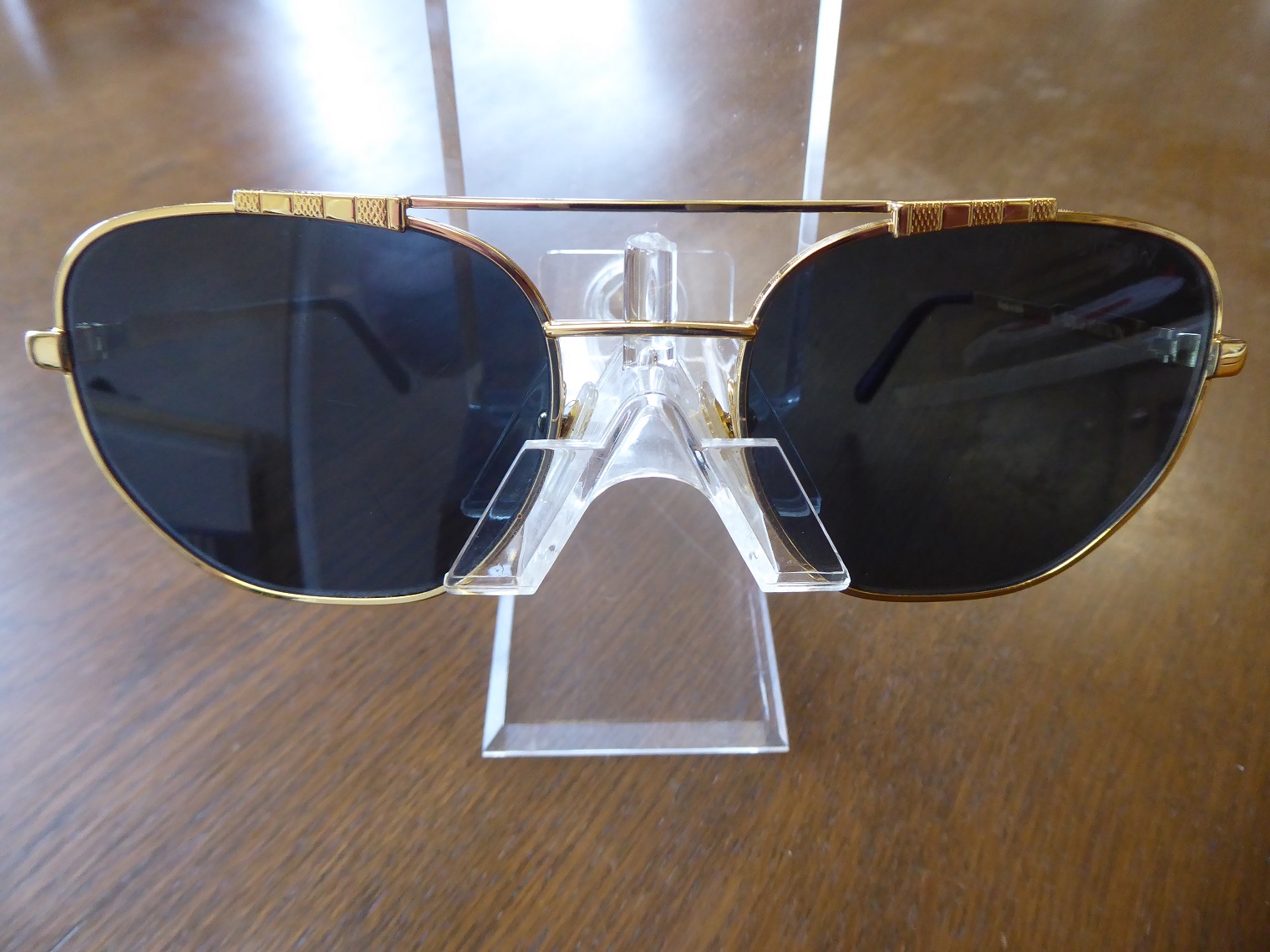 Louis Vuitton Pilot Gold Sunglasses
