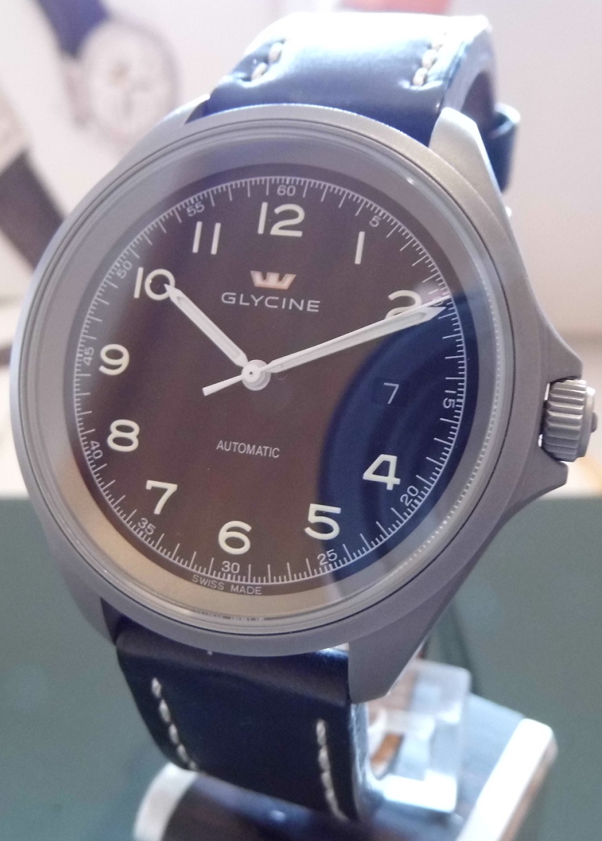 Glycine Combat Automatic, Black Dial, Leather Strap