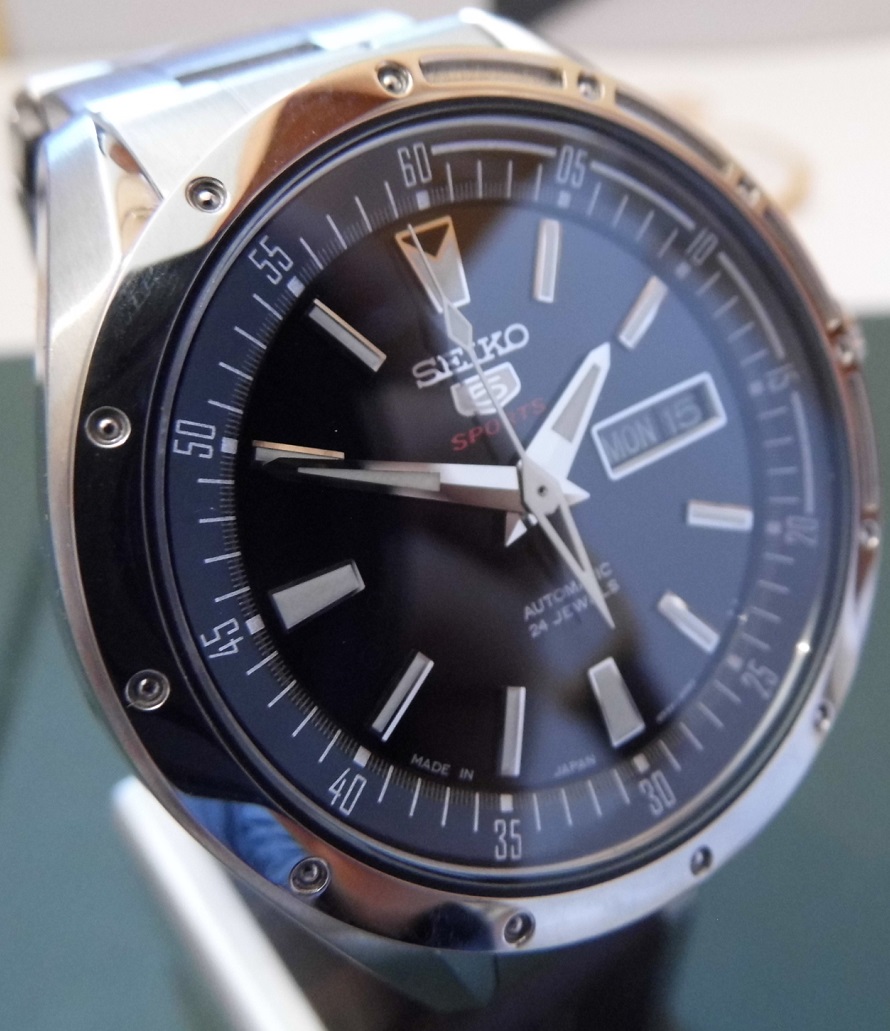 Seiko 5 Sports Automatic, Black Dial, Bracelet