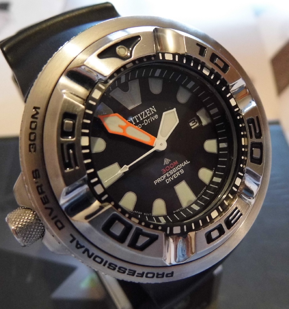 Citizen Promaster 300M, Black Dial With Rubber Strap