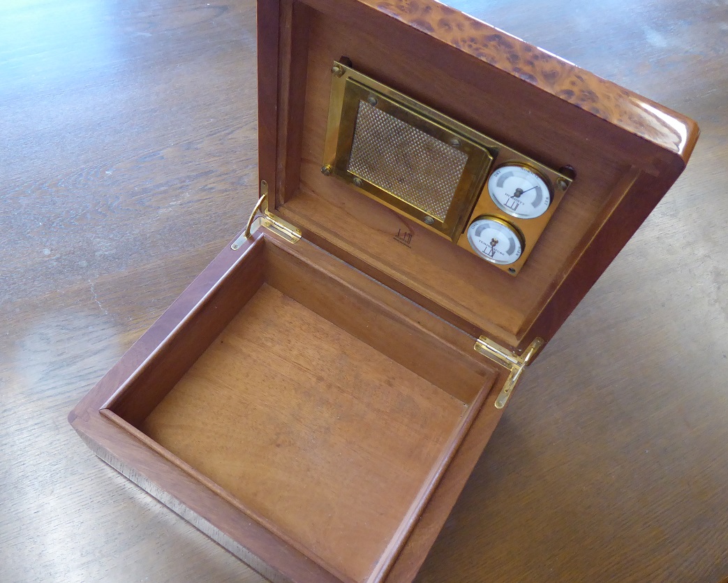 Vintage alfred dunhill shop humidor