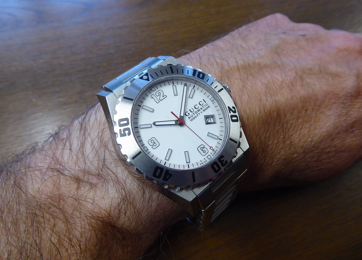 Gucci sales watch diver