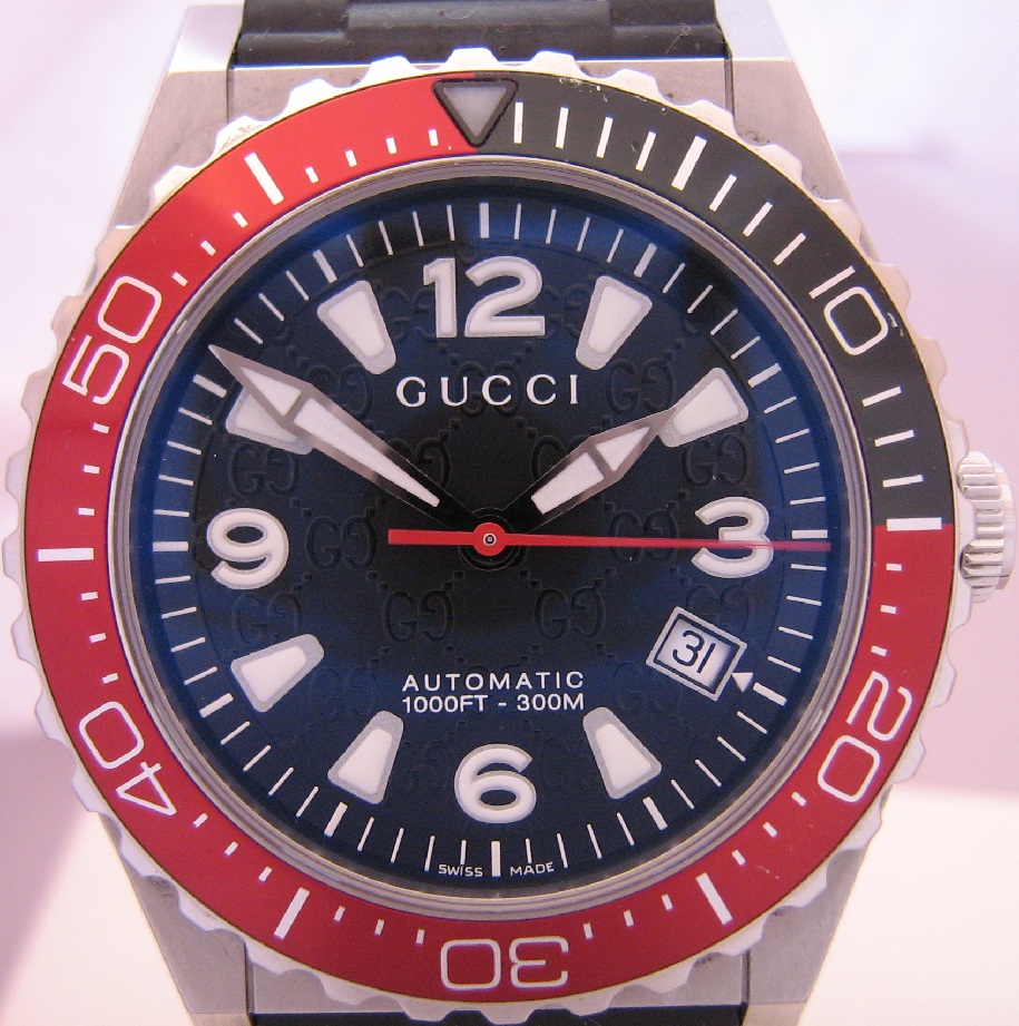 Gucci Pantheon Divers Watch, Black Dial With Rubber Strap