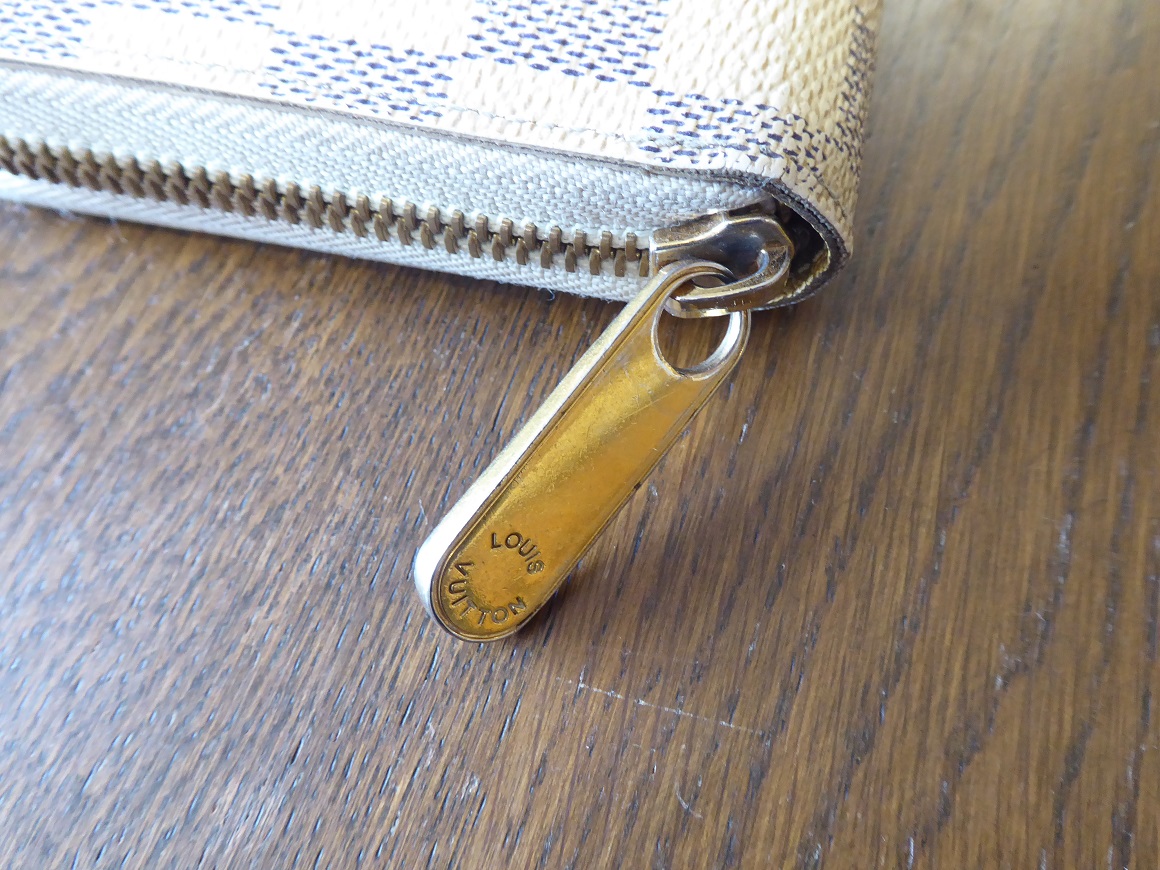 Louis Vuitton Damier Azur Balloon Zippy Wallet