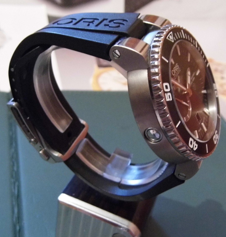 Black 24mm Rubber Silicone Strap – Fits Oris Aquis – Silver/Black Deployment Clasp