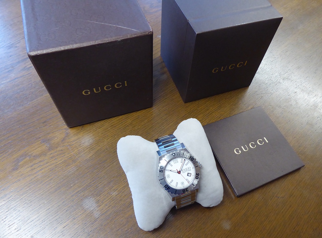 Gucci Pantheon Diver
